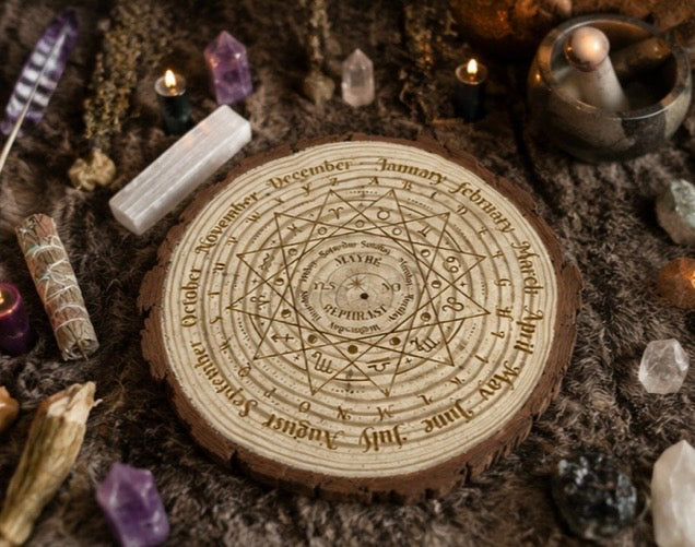 22cm Wooden Dowsing Board & Pendulum Board – Engraved Divination Board
